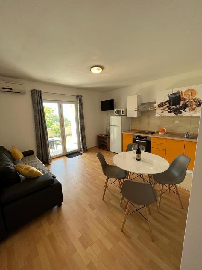 M A Apartments Kožino Esterno foto